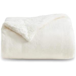 imageBedsure GentleSoft Sherpa Fleece Blankets Queen Size for Bed  Thick and Warm Soft Fuzzy Plush Queen Blanket for Winter Navy 90x90 Inches06  Cream