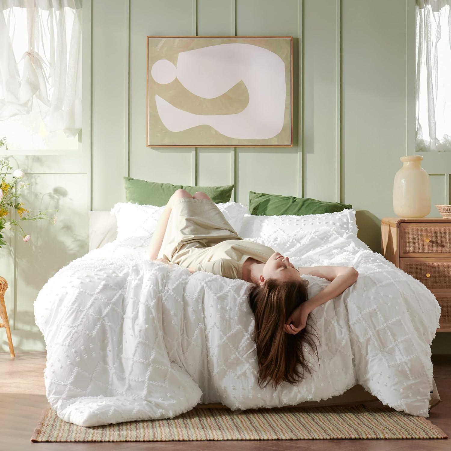 imageBedsure Twin XL Comforter Set  White Comforter Boho Tufted Shabby Chic Bedding for Kids 2 Pieces Vintage Farmhouse Bed Set for All Seasons Fluffy Soft Bedding with 1 Pillow Sham01  White