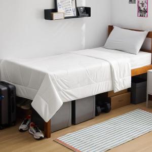imageBedsure Cooling Comforter Queen Size  GentleSoft Moisture Wicking Cooling Blanket for Hot Sleepers Breathable Lightweight Duvet Insert DualSided Summer Blanket White 88x88 InchesWhite