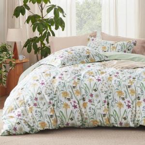 imageBedsure Duvet Cover Queen Size  Reversible Green Queen Duvet Cover Set with Zipper Closure 3 Pieces Floral Patterned Bedding Set with 8 Corner Ties and 2 Pillow Shams04  Green Floral No Comforter