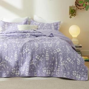 imageBedsure Floral White Quilt Set  Queen Size Reversible Quilt Bedding Set 3 Pieces Lightweight Bedspread Soft Botanical Bed Coverlet with 2 Pillow Shams for All Seasons 90quotx96quot12  Purple