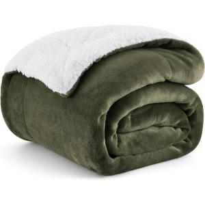 imageBedsure GentleSoft Sherpa Fleece Blankets Queen Size for Bed  Thick and Warm Soft Fuzzy Plush Queen Blanket for Winter Navy 90x90 Inches04  Olive Green