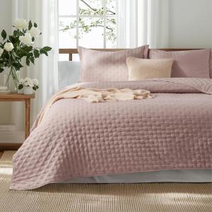 imageBedsure King Quilt Set  Ultra Soft Quilt Bedding Set for Green Bedroom Decor Lightweight AllSeason King Size Comforter with 2 Pillow Shams Dark Green Summer Bedspread Coverlet 106x96 Inch12  Dusty Rose  Clover