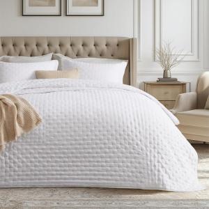imageBedsure King Quilt Set  Ultra Soft Quilt Bedding Set for Green Bedroom Decor Lightweight AllSeason King Size Comforter with 2 Pillow Shams Dark Green Summer Bedspread Coverlet 106x96 Inch01  White  Clover