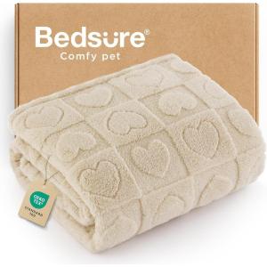 imageBedsure Dog Blanket for Small Dogs Washable  Fluffy Fuzzy Puppy Cat Blanket with Premium 300GSM Coral Fleece Soft for Pet Kitten Doggy Green 25x35INWhite Heart