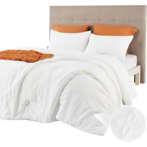 imageBedsure Comforter with 2 Pillow Shams Soft Prewashed Bedding Queen Size Quilted Comforter 90quotx90quot wiht Clover Design Beige Down Alternative Comforter for All Seasons 3 Pieces01whiteclover