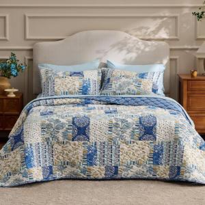 imageBedsure Floral Quilt Queen Size  Reversible Blue Floral Comforter Queen Size Spring amp Summer Lightweight Bedspread Quilted Bedding Soft Microfiber Coverlet for All Seasons 90x96  Lightweight Summer Reversible Ultra Soft Floral01  Patchwork Blue