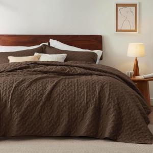 imageBedsure Quilts Queen Size  Lightweight Bedspreads Queen Size with Classic Honeycomb Quilting Soft Quilt Bedding Set Taupe Comforter Set Coverlet for All Seasons with 2 Pillow Shams 90 x 96  SkinFriendly Soft AllSeason Comfort Breathable Lightweight Machine Washable21  Brown