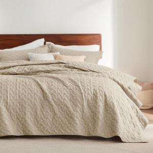 imageBedsure Quilts Queen Size  Lightweight Bedspreads Queen Size with Classic Honeycomb Quilting Soft Quilt Bedding Set Taupe Comforter Set Coverlet for All Seasons with 2 Pillow Shams 90 x 96  SkinFriendly Soft AllSeason Comfort Breathable Lightweight Machine Washable27  Light Khaki
