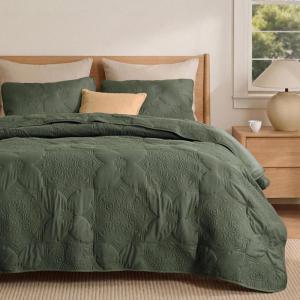 imageBedsure Quilts Queen Size  StitchFree Ultrasonic Quilting Lightweight Olive Green Comforter AllSeason Bedspread amp Coverlet Modern Floral Pattern Soft 3 Piece Machine Washable Bedding 90 x 96  StitchFree Quilting Ultra Soft Lightweight Machine Washable PetFriendly11  Olive Green  Floral