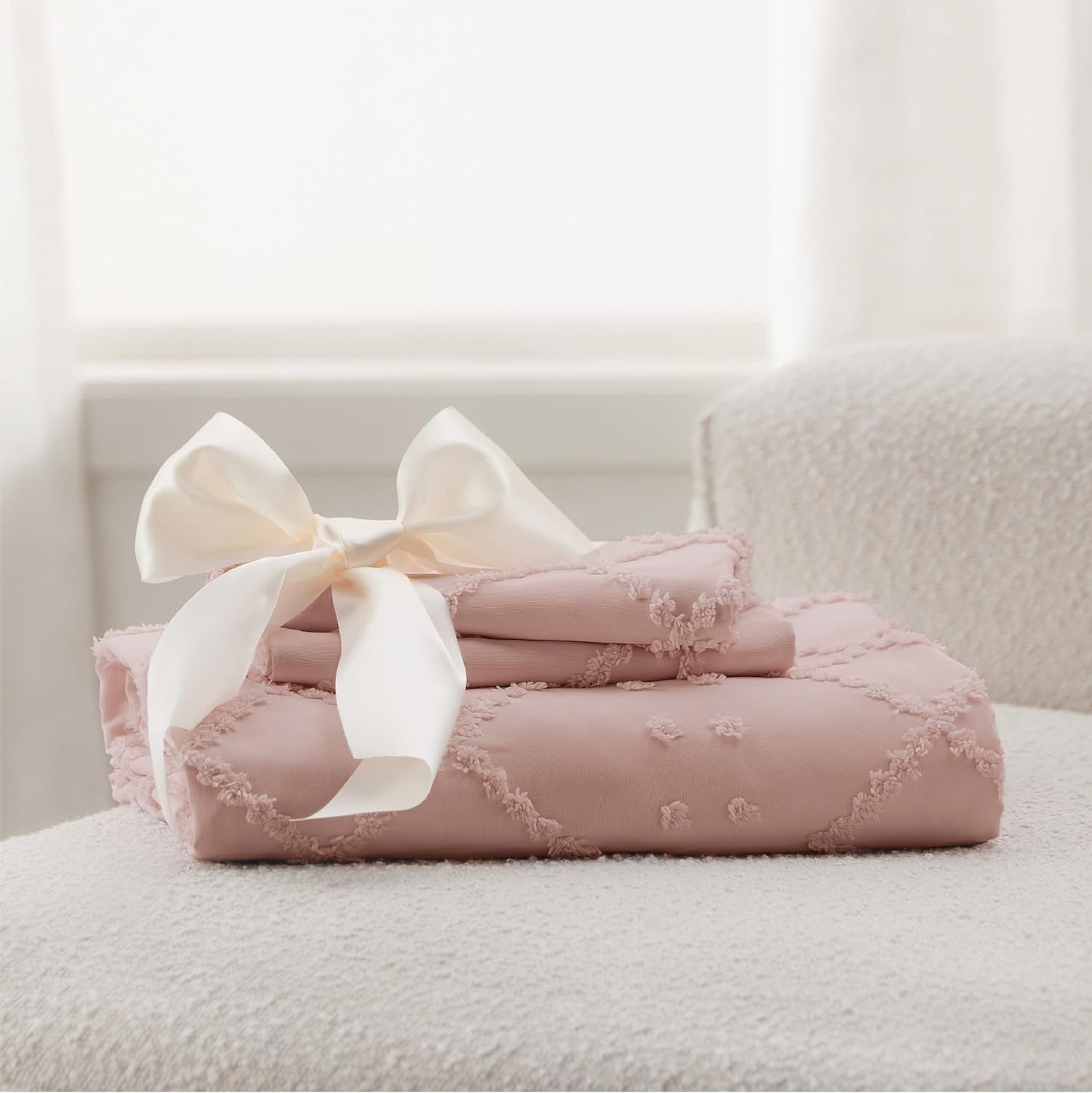 image:imageBedsure Boho Duvet Cover King Size  Rose Pink Tufted Boho Bedding Distressed Vintage Embroidery Bedding for All Seasons 3 Pieces 1 Soft Jacquard King Comforter Cover and 2 Pillow Shams19  Pink No Comforter