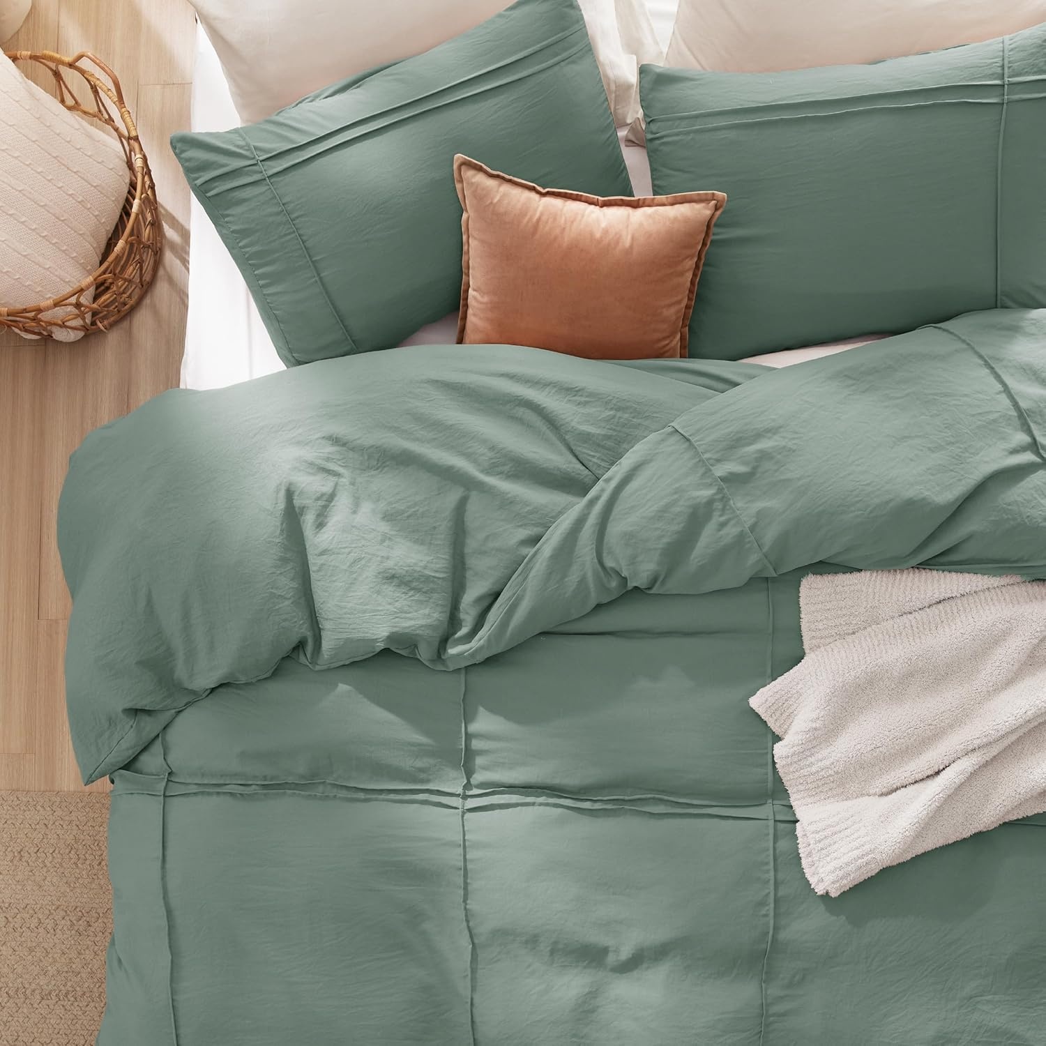 image:imageBedsure Boho Duvet Cover King Size  Rose Pink Tufted Boho Bedding Distressed Vintage Embroidery Bedding for All Seasons 3 Pieces 1 Soft Jacquard King Comforter Cover and 2 Pillow Shams37  Green  Grid No Comforter