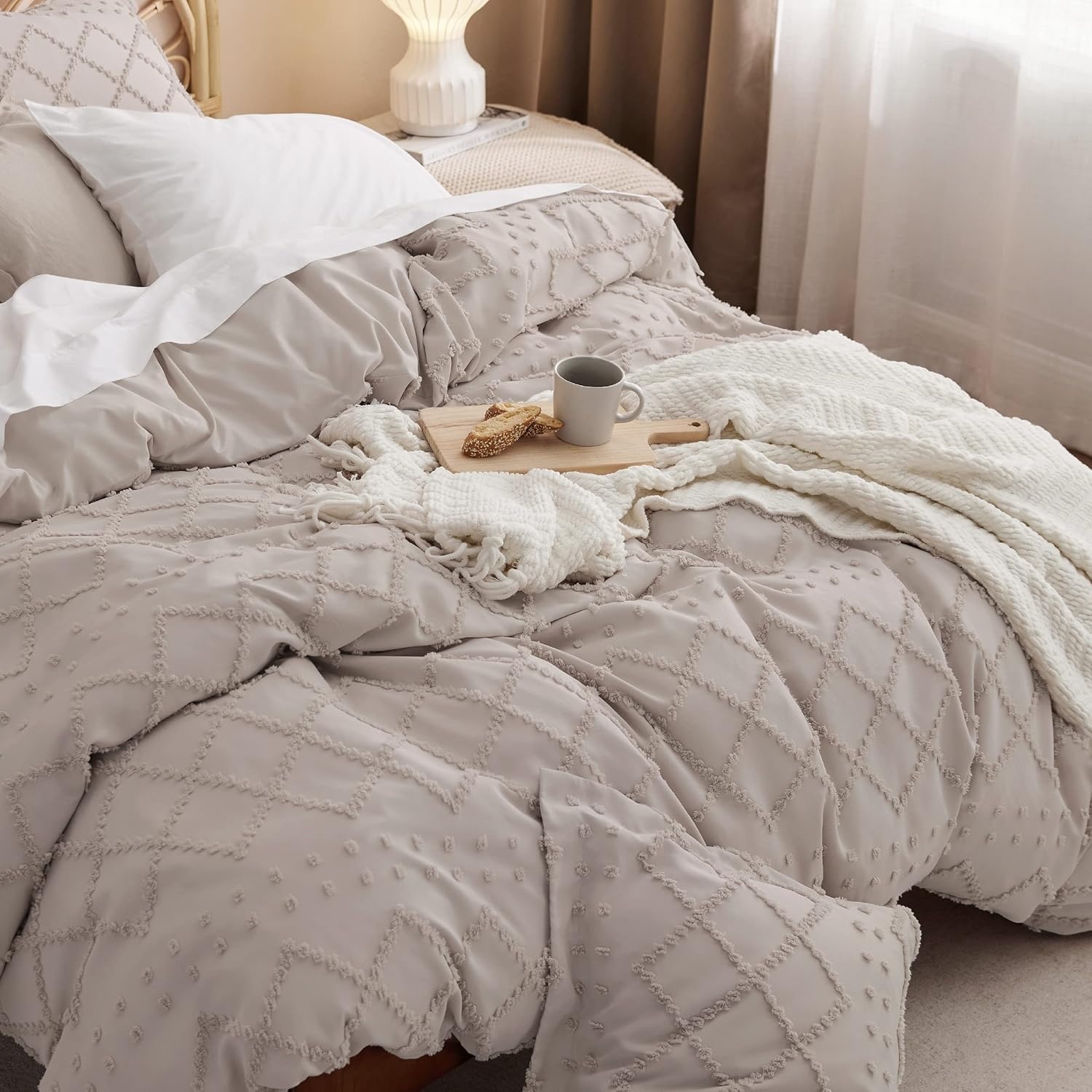image:imageBedsure Boho Duvet Cover King Size  Rose Pink Tufted Boho Bedding Distressed Vintage Embroidery Bedding for All Seasons 3 Pieces 1 Soft Jacquard King Comforter Cover and 2 Pillow Shams04  Linen No Comforter