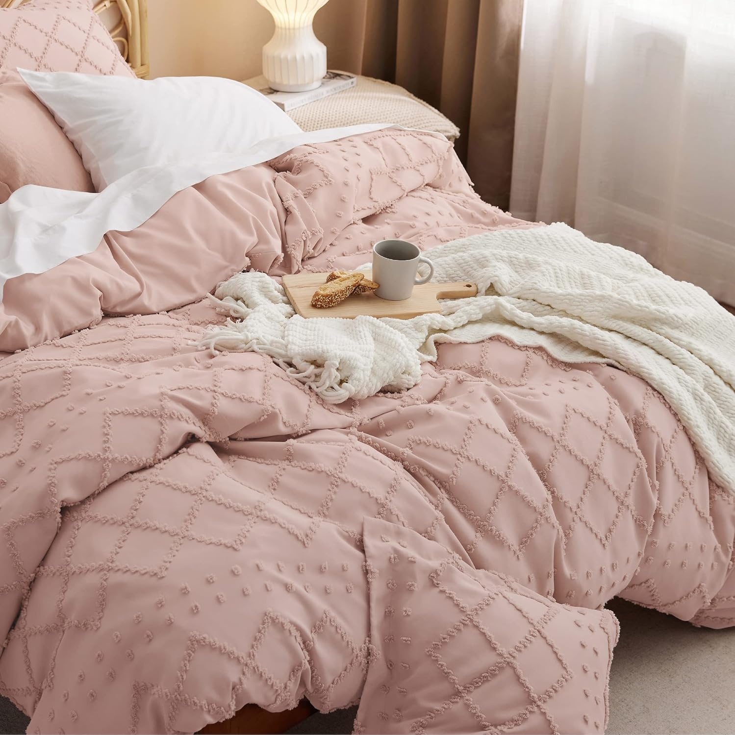 image:imageBedsure Boho Duvet Cover King Size  Rose Pink Tufted Boho Bedding Distressed Vintage Embroidery Bedding for All Seasons 3 Pieces 1 Soft Jacquard King Comforter Cover and 2 Pillow Shams19  Pink No Comforter