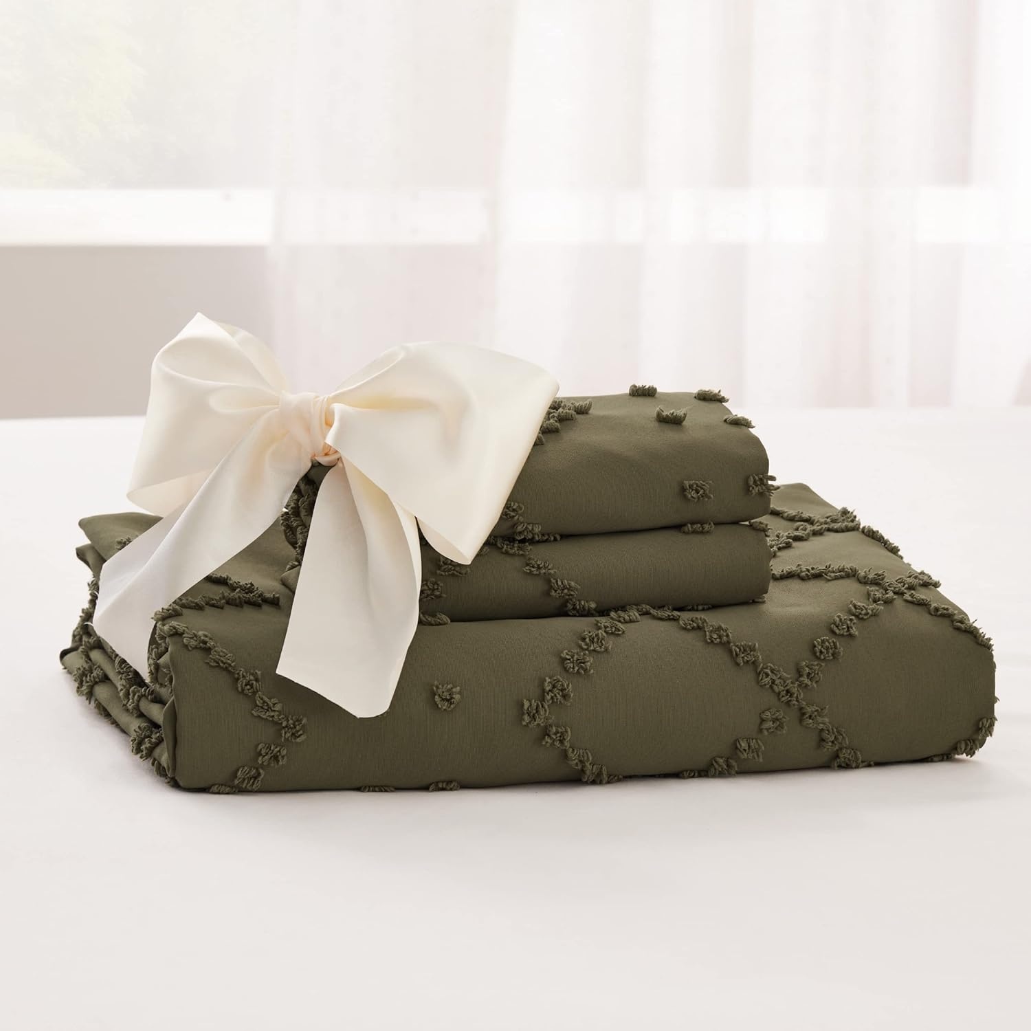image:imageBedsure Boho Duvet Cover King Size  Rose Pink Tufted Boho Bedding Distressed Vintage Embroidery Bedding for All Seasons 3 Pieces 1 Soft Jacquard King Comforter Cover and 2 Pillow Shams22  Dark Green No Comforter