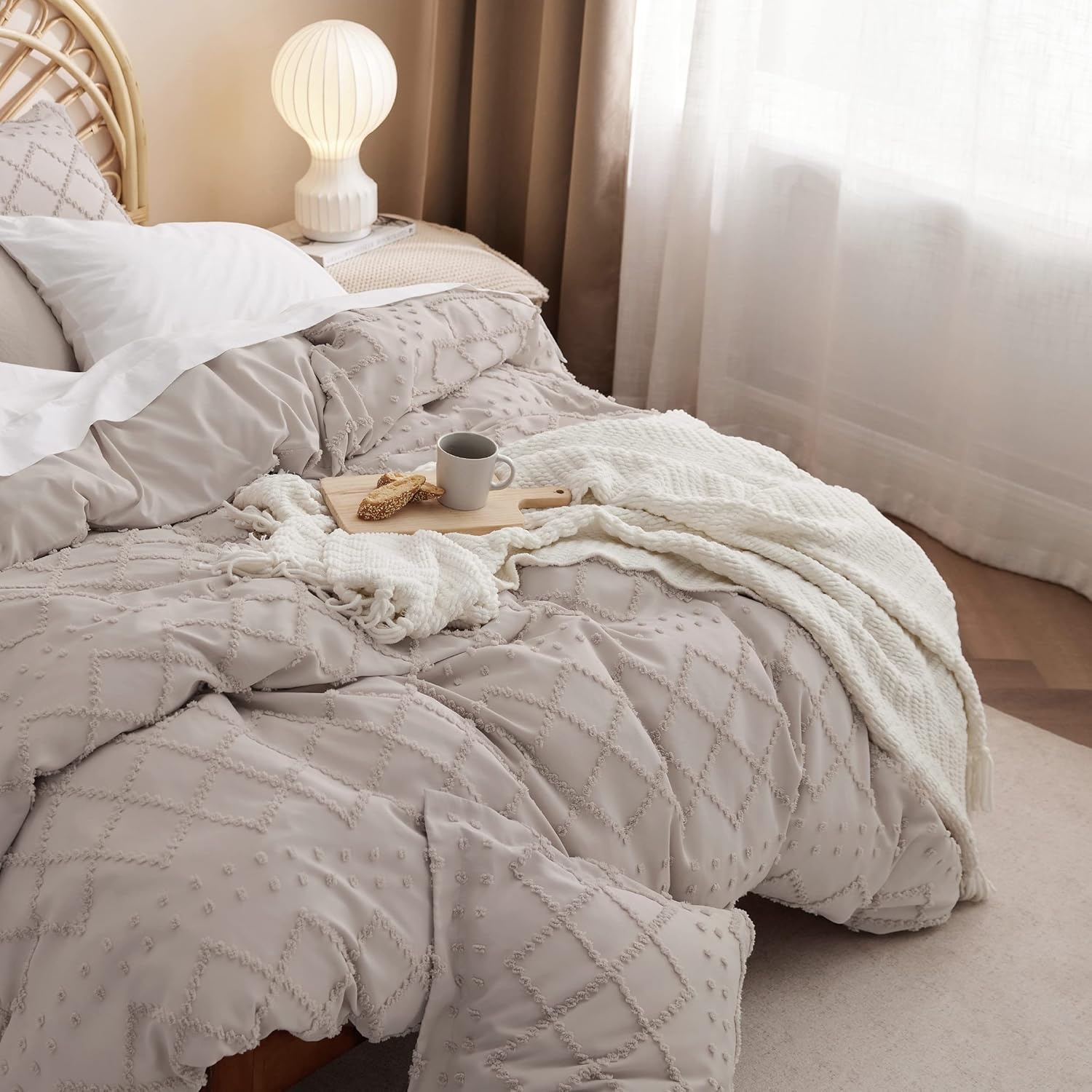 image:imageBedsure Boho Duvet Cover King Size  Rose Pink Tufted Boho Bedding Distressed Vintage Embroidery Bedding for All Seasons 3 Pieces 1 Soft Jacquard King Comforter Cover and 2 Pillow Shams04  Linen No Comforter