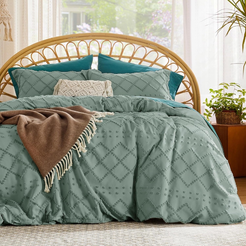 image:imageBedsure Boho Duvet Cover King Size  Rose Pink Tufted Boho Bedding Distressed Vintage Embroidery Bedding for All Seasons 3 Pieces 1 Soft Jacquard King Comforter Cover and 2 Pillow Shams16  Green No Comforter