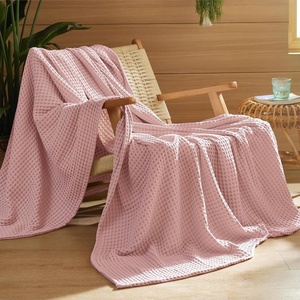image:imageBedsure 100 Cotton Oversized King Blanket for Spring Summer Waffle Weave Couch Cover California King Blanket Thin Lightweight Breathable Bedding Gifts for Women Men Teens Linen 120x94Pink
