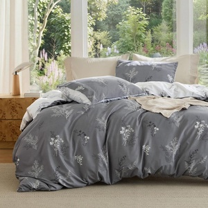 image:imageBedsure Duvet Cover Queen Size  Reversible Green FloralampBird Duvet Cover Set with Zipper Closure 3 Pieces Mistletoe Bedding Set with 8 Corner Ties and 2 Pillow Shams 20x2600  GreyWhite No Comforter